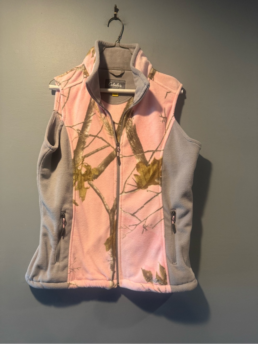 *Cabela's Pink & Gray Camouflage Fleece Vest